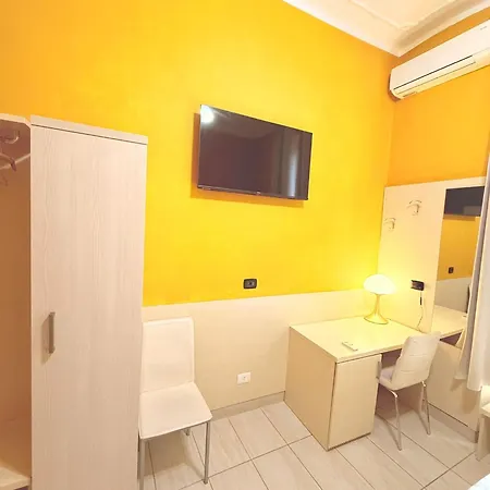 Hola Guest house 3*