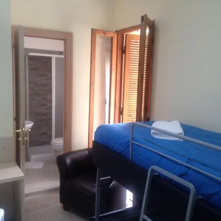 Hola Guest house Rome