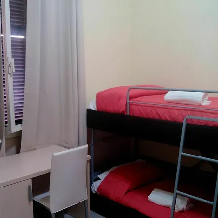 Hola Guest house 3*