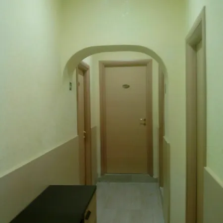 Guest house Hola