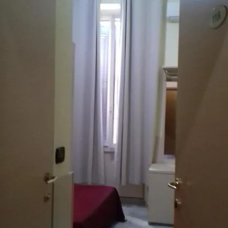 Hola Guest house 3*