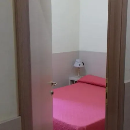 Hola Guest house 3*